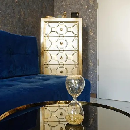 Apartment Sensual Venetian Mirror *